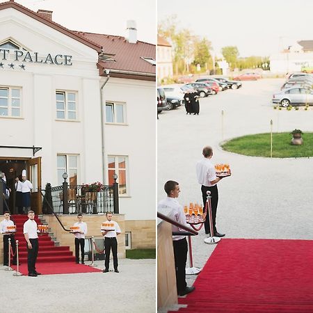 Orient Palace Bielany Wroclawskie Ngoại thất bức ảnh