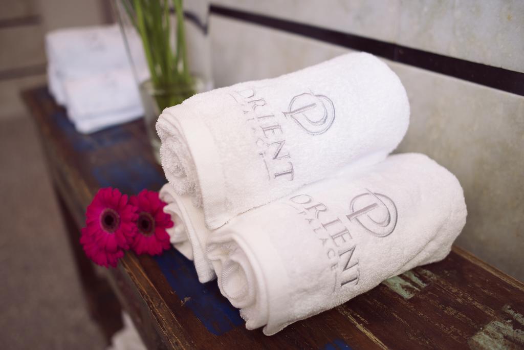 Orient Palace Bielany Wroclawskie Ngoại thất bức ảnh