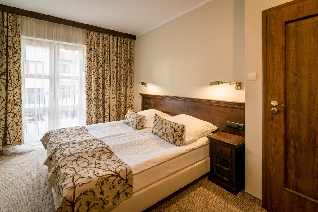 Orient Palace Bielany Wroclawskie Ngoại thất bức ảnh