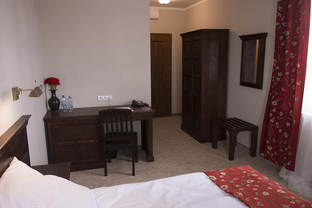 Orient Palace Bielany Wroclawskie Ngoại thất bức ảnh