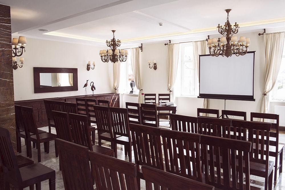 Orient Palace Bielany Wroclawskie Ngoại thất bức ảnh